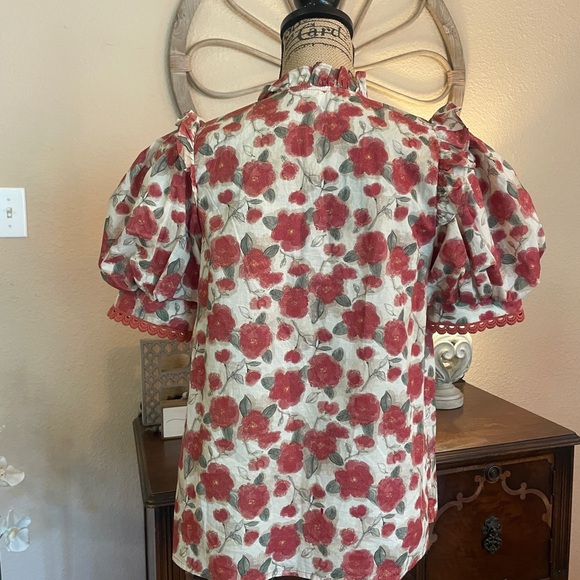 ENTRO Floral Puff Sleeve Embroidered Detail Women's Top - Picture 10 of 13